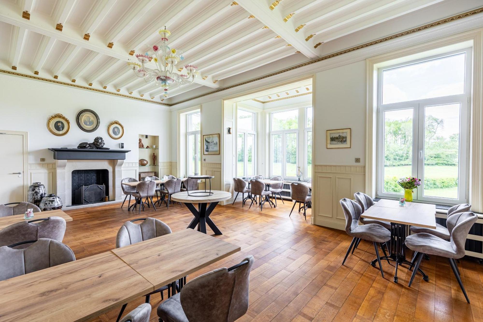 Suite De Luxe Au Chateau 105 Tinlot Bagian luar foto
