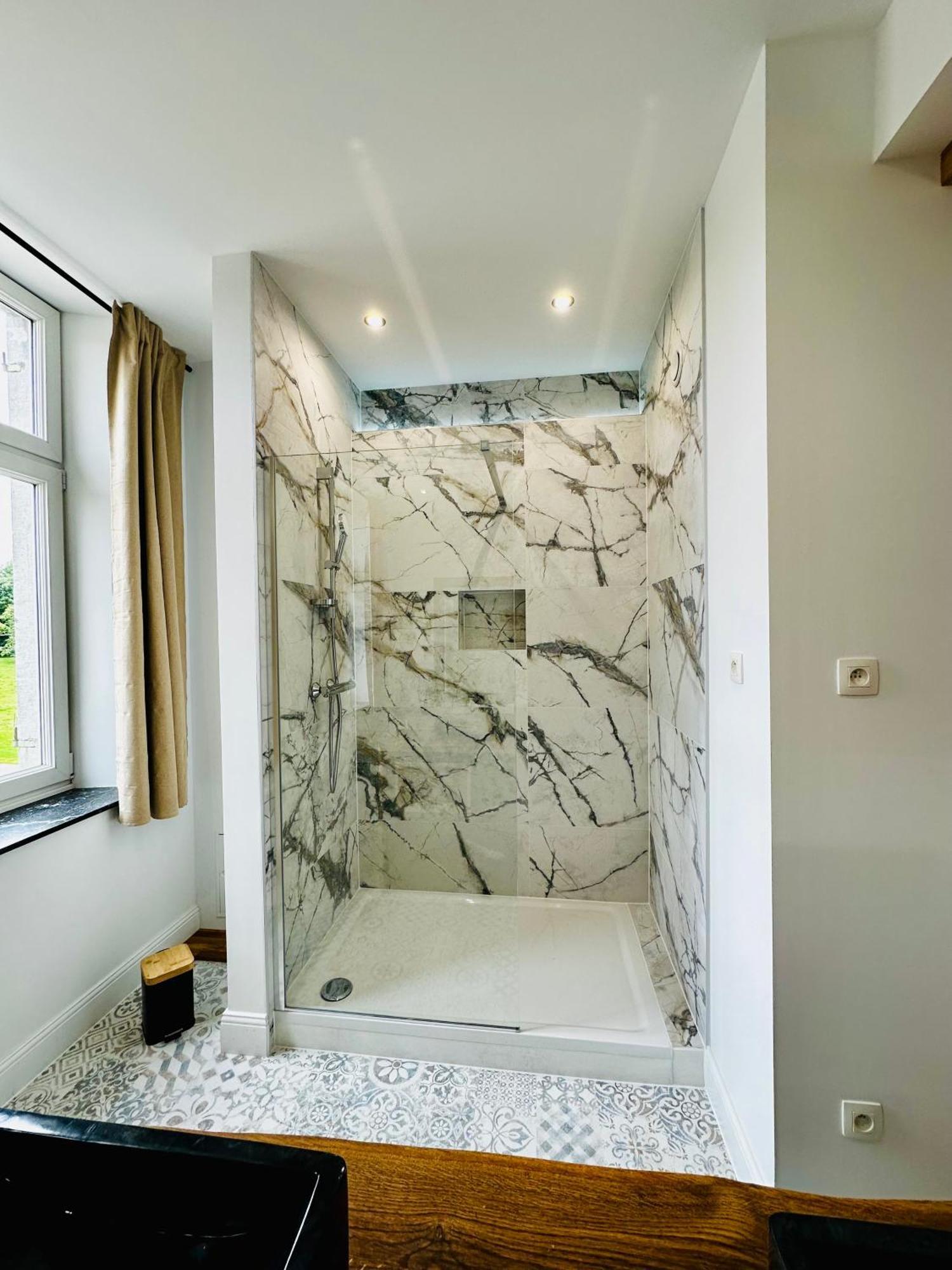 Suite De Luxe Au Chateau 105 Tinlot Bagian luar foto
