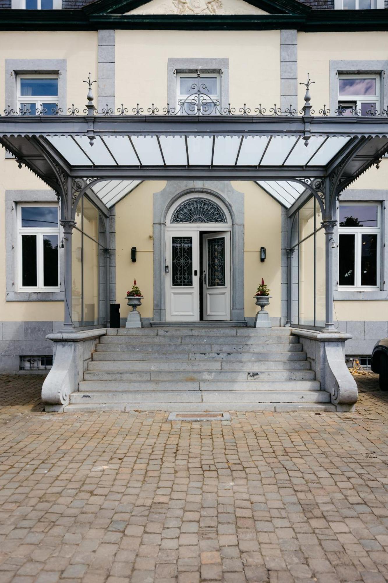 Suite De Luxe Au Chateau 105 Tinlot Bagian luar foto